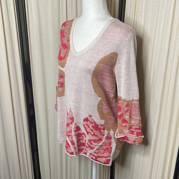 NIC+ZOE - CREAM BASE W/ CORAL & ORANGE FLOWERS VNECK SWEATER SIZE LARGE - Picture 4 of 15
